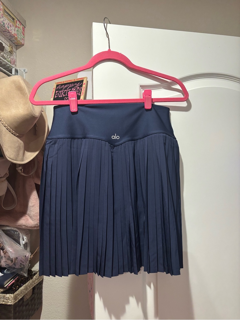 ALO Yoga pleated navy skirt- size L - Picture 3 of 5